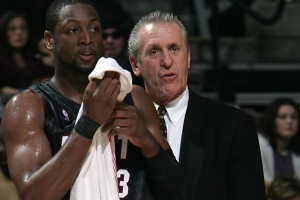 帕特·莱利：韦德绝对是迈阿密热火队史上最伟大的球员！_24直播网